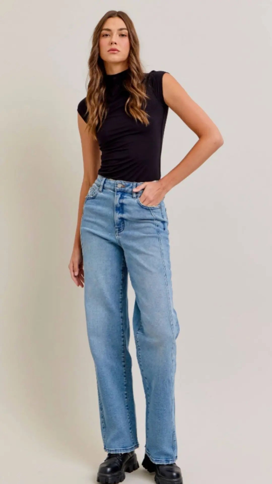 Medium Wash Curved Seam Stretch Dad Jean