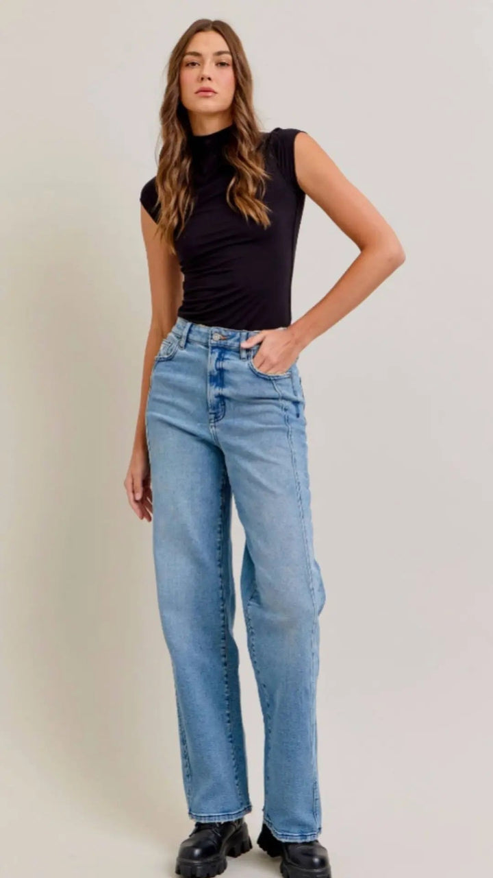 Medium Wash Curved Seam Stretch Dad Jean