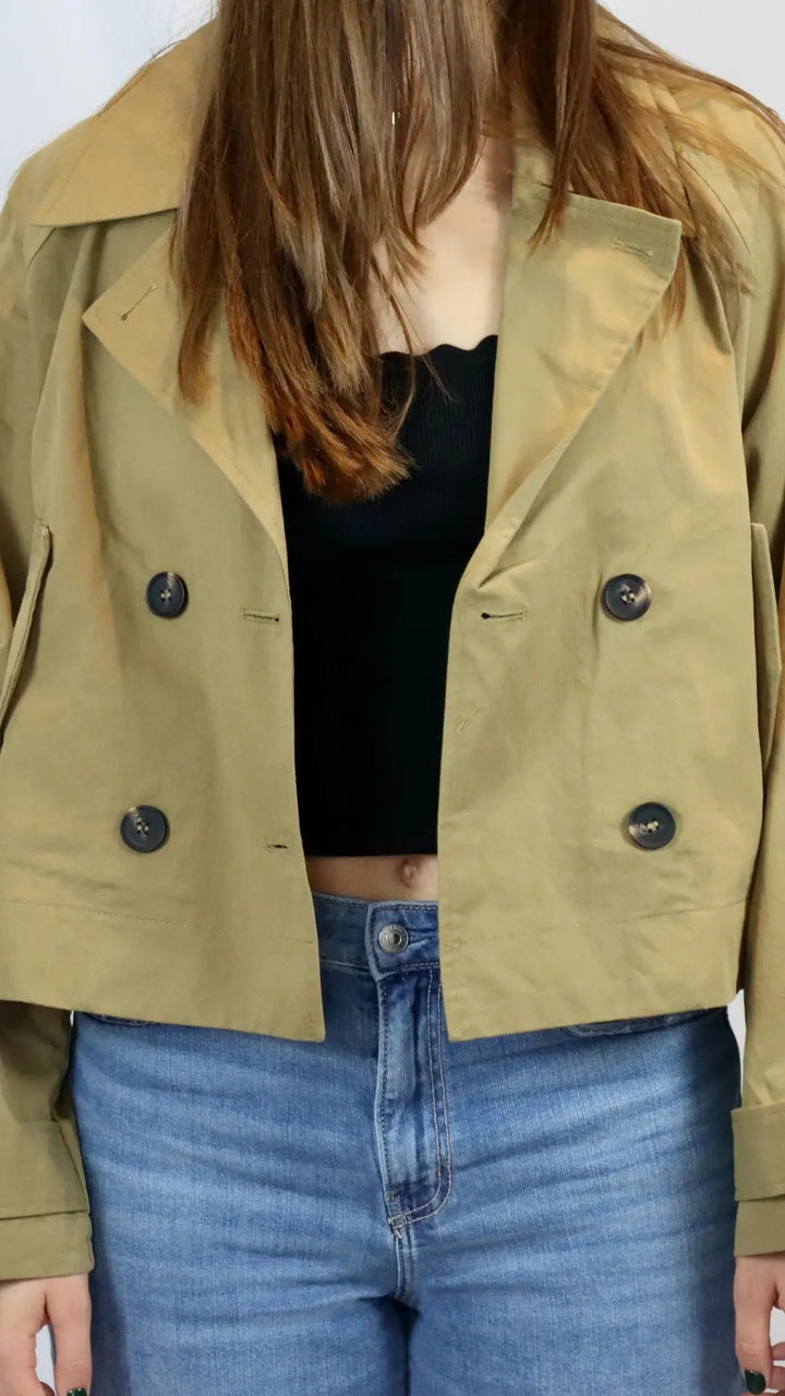 City Stroll Trench