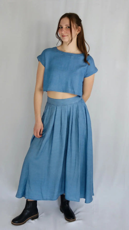 CHAMBRAY PLEATED MIDI SKIRT